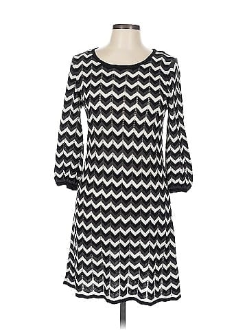 Alice + Olivia Casual Dress (view 1)