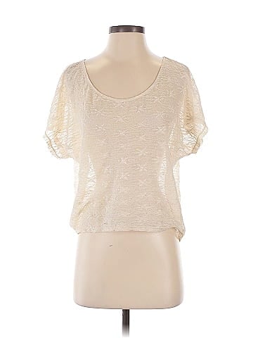 American Eagle Outfitters Short Sleeve Top (view 1)