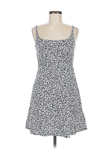 Old Navy Casual Dress (view 1)