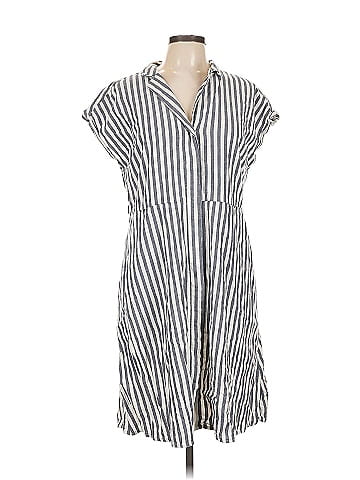 Old Navy Casual Dress (view 1)
