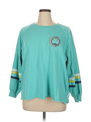 Maurices Long Sleeve T-Shirt (view 1)