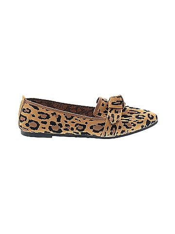 Unbranded Flats (view 1)