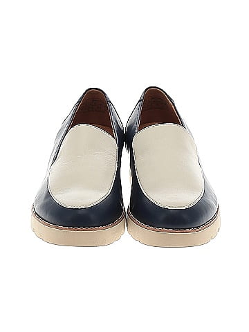 Vionic Flats (view 2)
