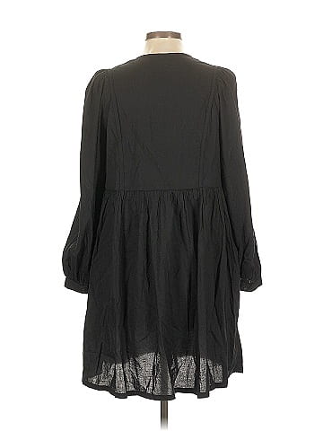 Old Navy Casual Dress (view 2)