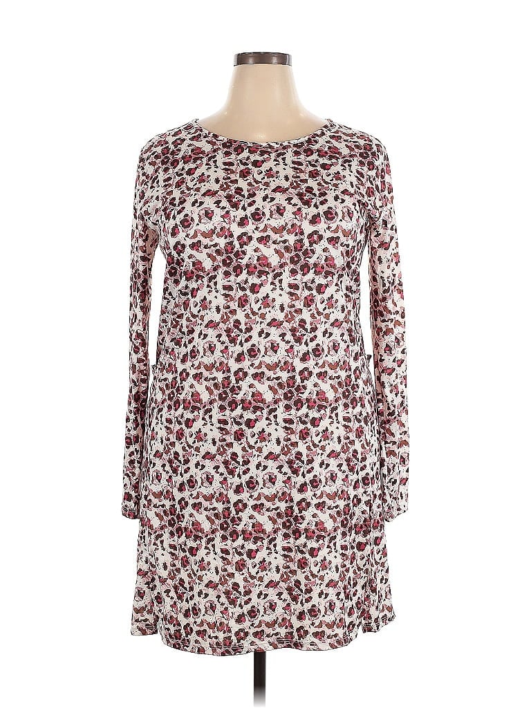 Click to view more detailed imagery on our partner's website Pre-owned Catherine Malandrino Casual Dress In Burgundy