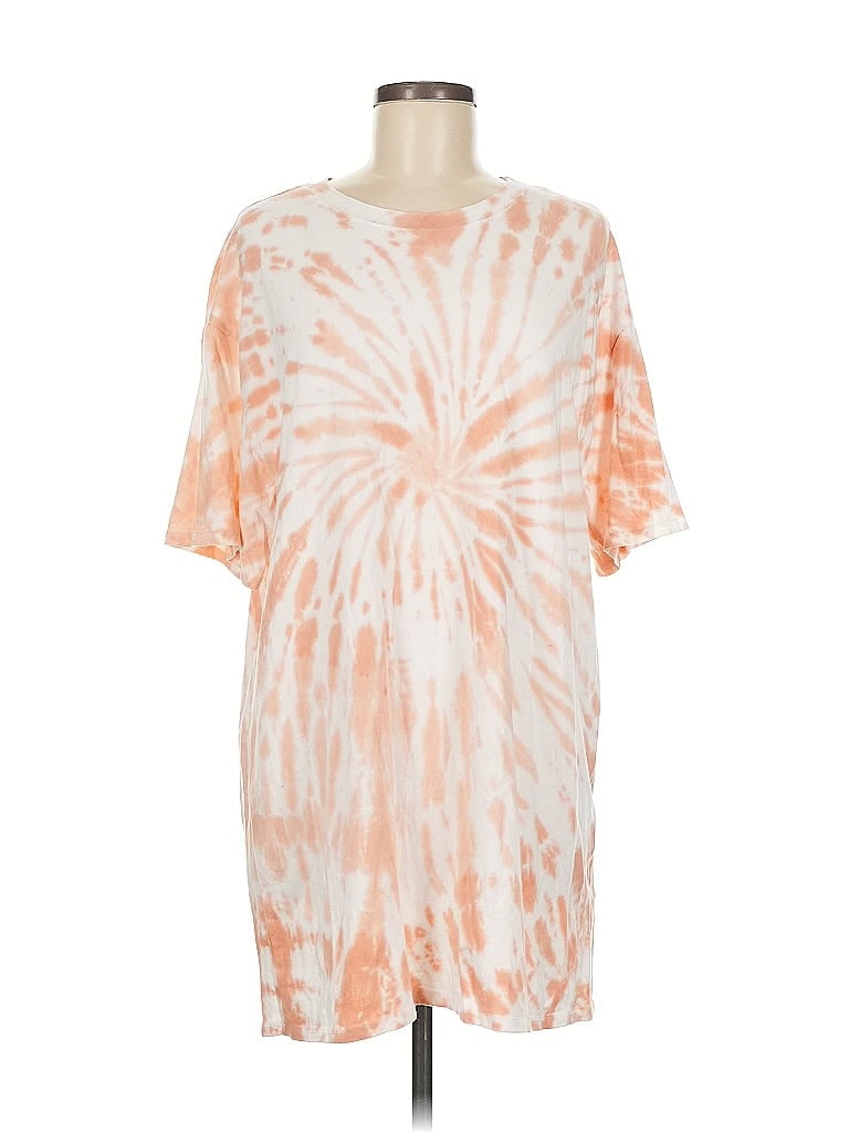 Pre-owned Tres Bien U.s.a. Casual Dress In Orange