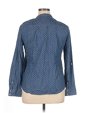 St. John's Bay Long Sleeve Button-Down Shirt (view 2)
