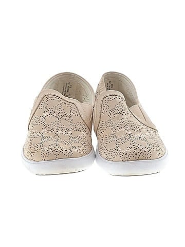Unbranded Flats (view 2)