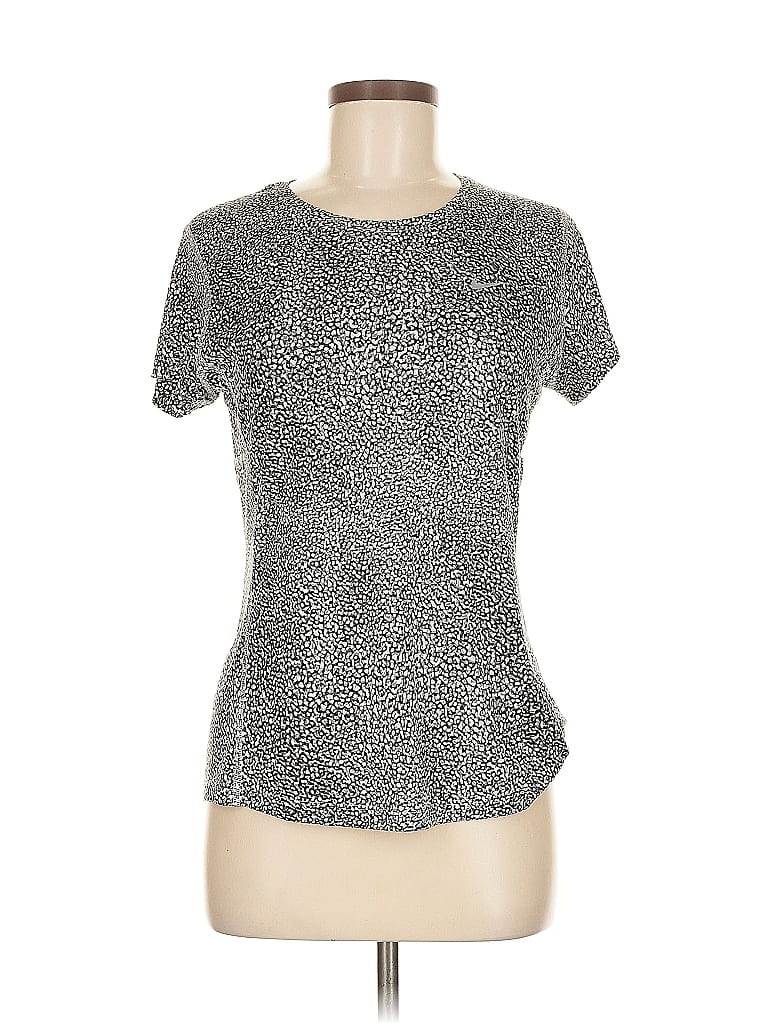 Pre-owned Nike Active T-shirt In Silver