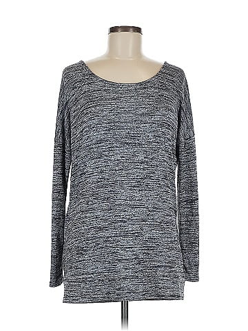 Athleta Long Sleeve T-Shirt (view 1)