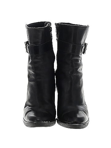 Stuart Weitzman Ankle Boots (view 2)