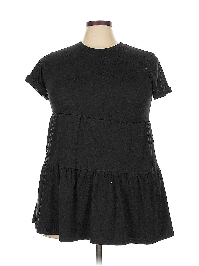 Click to view more detailed imagery on our partner's website Pre-owned Unbranded Short Sleeve Top Black Mock Neckline Tops