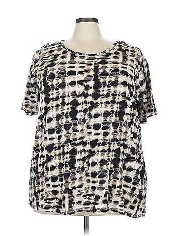LOGO by Lori Goldstein Short Sleeve T-Shirt (view 1)