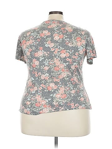Bobbie Brooks Short Sleeve T-Shirt (view 2)