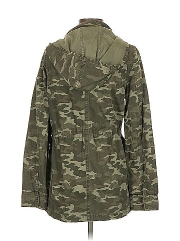 Universal Thread Coat (view 2)