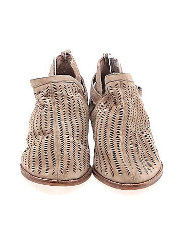 Vince Camuto Flats (view 2)