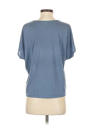 Uniqlo Short Sleeve T-Shirt (view 2)