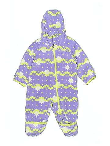 Columbia Long Sleeve Outfit (view 1)