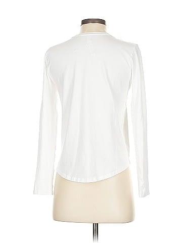 Lululemon Athletica Long Sleeve T-Shirt (view 2)
