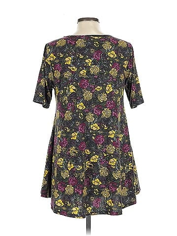 Lularoe Short Sleeve T-Shirt (view 2)