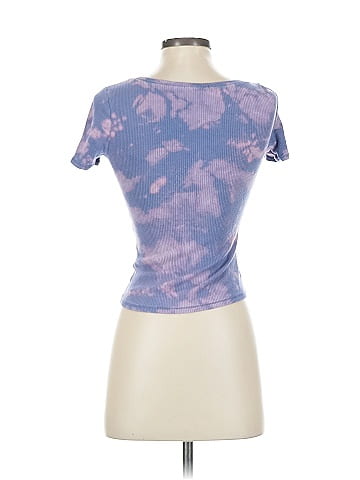 Charlotte Russe Short Sleeve T-Shirt (view 2)