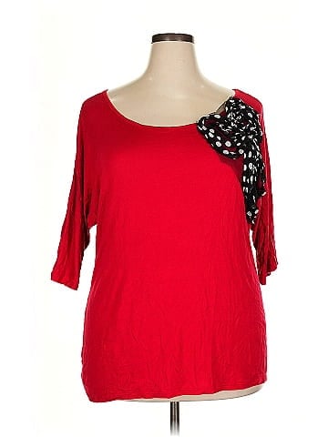 Free Kisses 3/4 Sleeve T-Shirt (view 1)