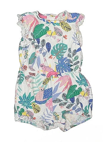 H&M Short Sleeve Outfit (view 1)