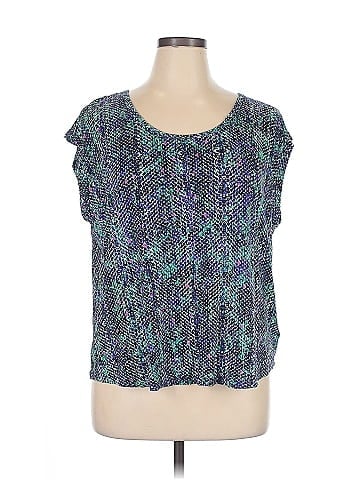 Liz Claiborne Sleeveless T-Shirt (view 1)