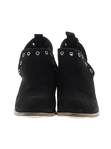 Journee Collection Ankle Boots (view 2)