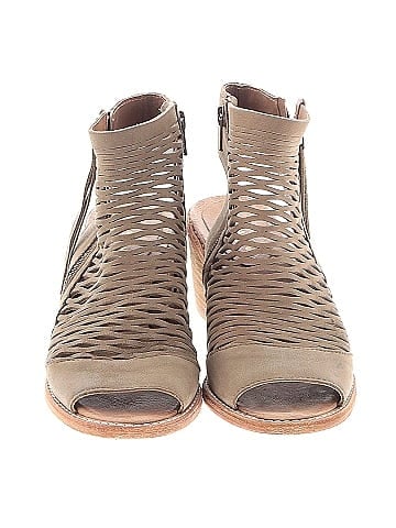 Diba True Heels (view 2)