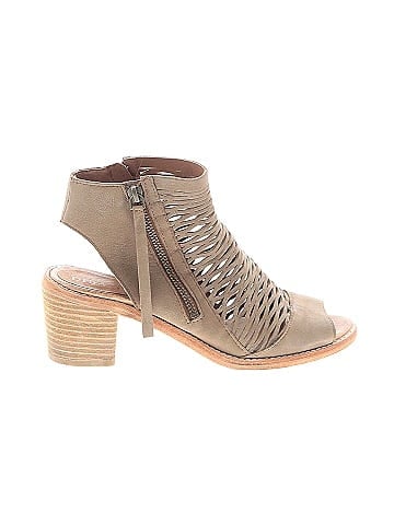 Diba True Heels (view 1)