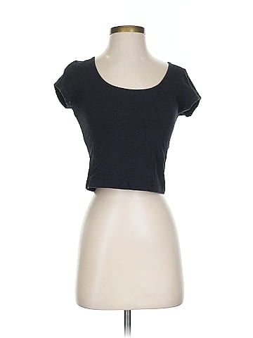 Charlotte Russe Short Sleeve T-Shirt (view 1)