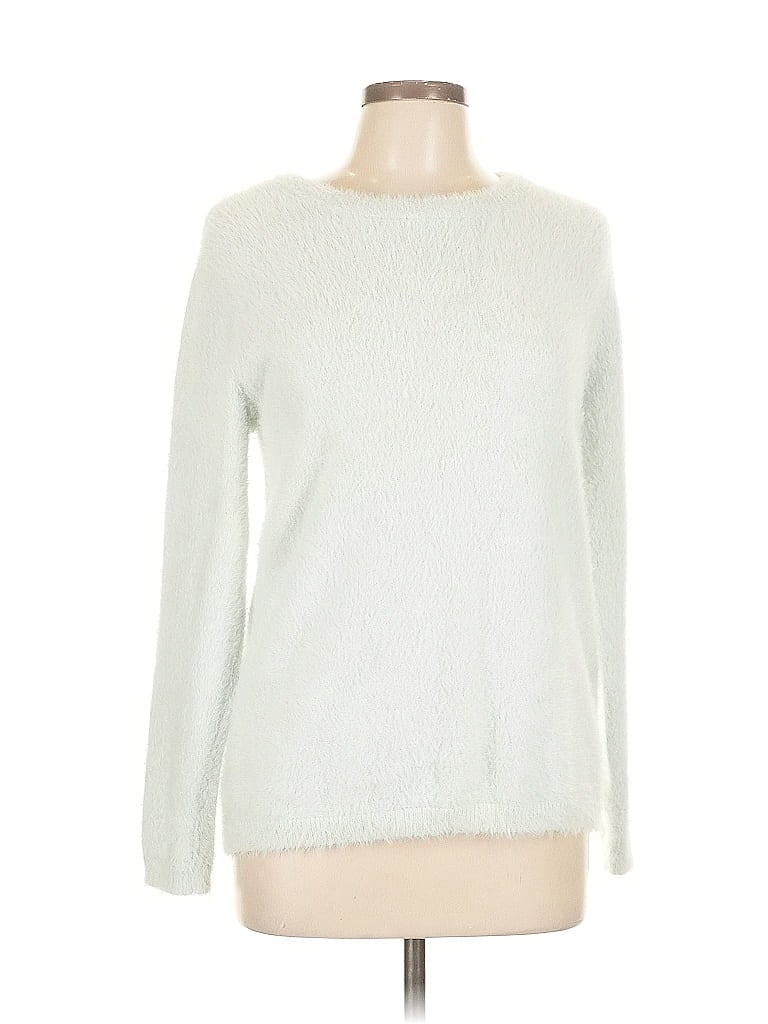 Click to view more detailed imagery on our partner's website Pre-owned Ellen Tracy Pullover Sweater In White