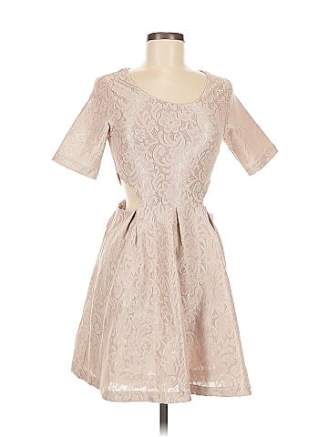 Cameo Cocktail Dress (view 1)