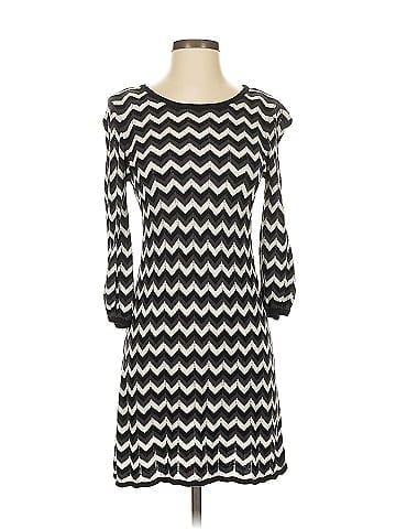 Alice + Olivia Casual Dress (view 1)