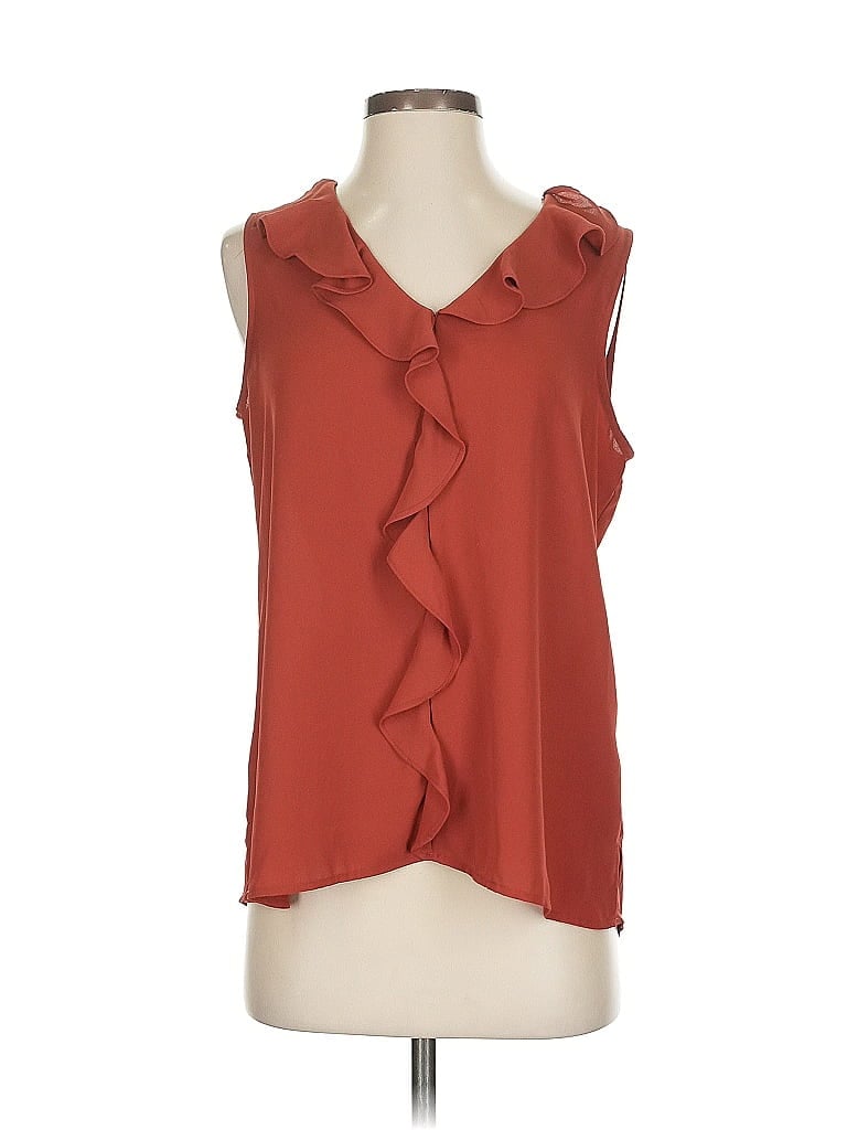 Pre-owned Vince Camuto Sleeveless Blouse In Red
