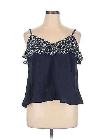 Shein Curve Sleeveless Blouse (view 1)