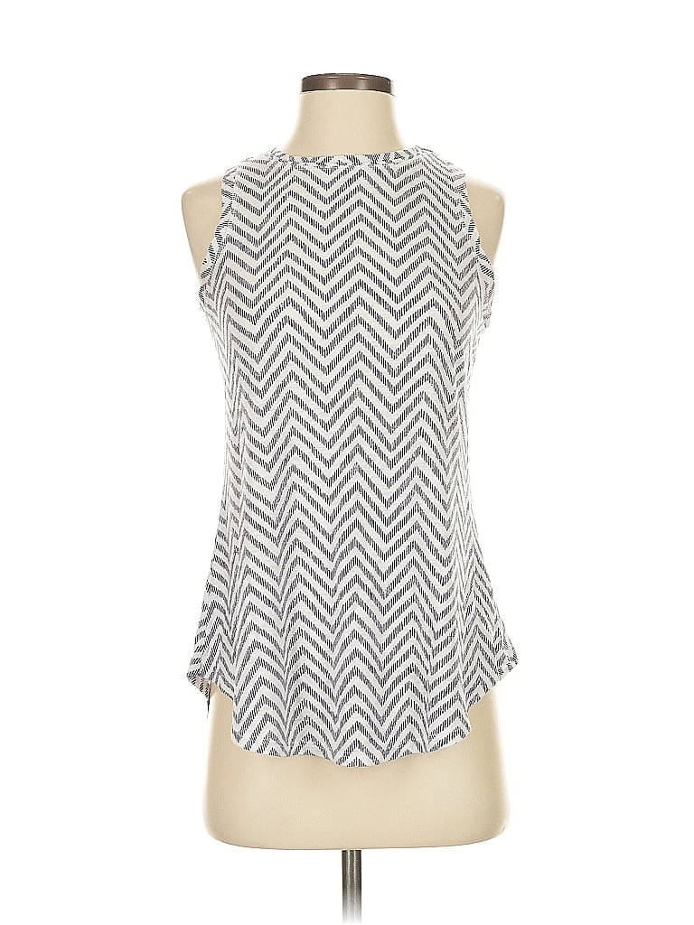 Click to view more detailed imagery on our partner's website Pre-owned Athleta Sleeveless Blouse In Silver