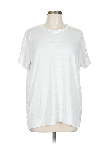 Lululemon Athletica Short Sleeve T-Shirt (view 1)