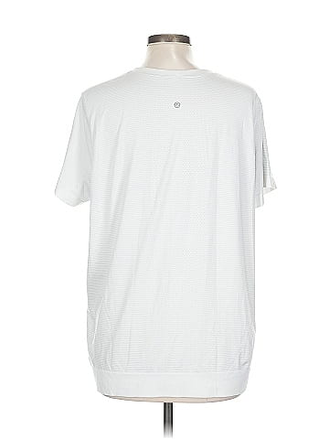 Lululemon Athletica Short Sleeve T-Shirt (view 2)