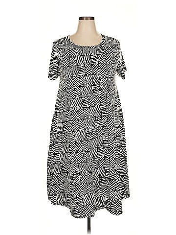Lularoe Casual Dress (view 1)
