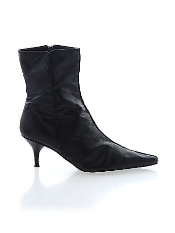 Newport News Ankle Boots (view 1)
