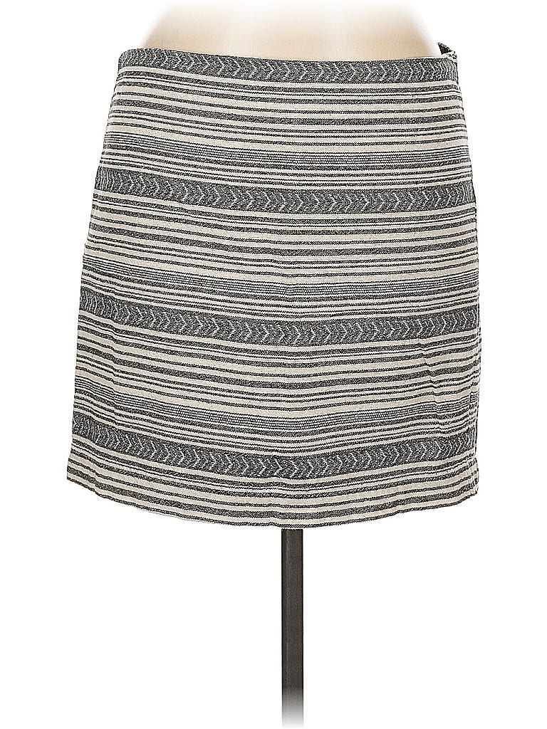 Click to view more detailed imagery on our partner's website Pre-owned Gap Outlet Casual Skirt In Gray