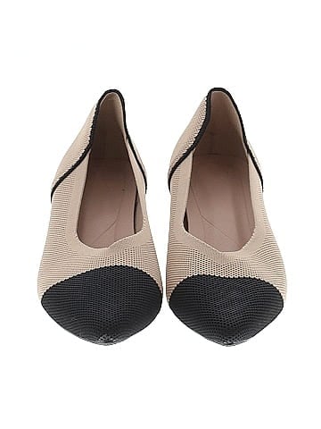 Unbranded Flats (view 2)