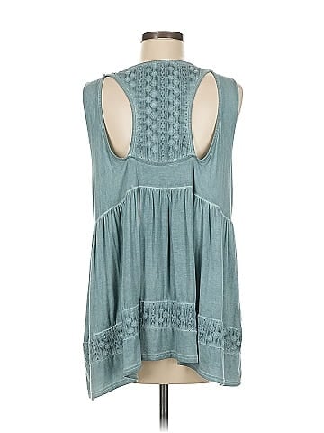 Pol Sleeveless Blouse (view 2)