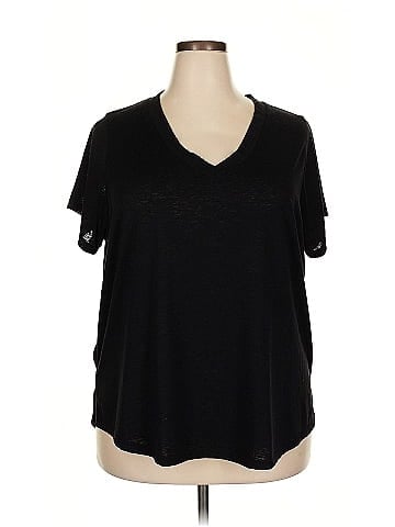 Athleta Short Sleeve T-Shirt (view 1)