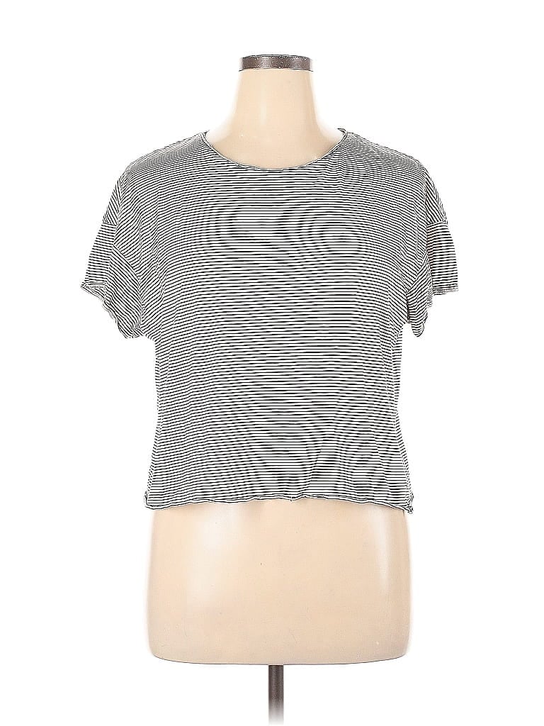 Pre-owned Terra & Sky Short Sleeve T-shirt In Gray