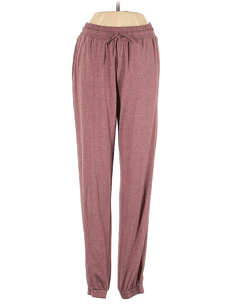 Click to view more detailed imagery on our partner's website Pre-owned Girlfriend Collective Casual Pants In Burgundy