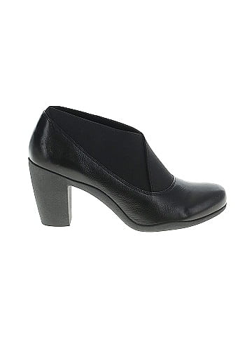 Clarks Heels (view 1)