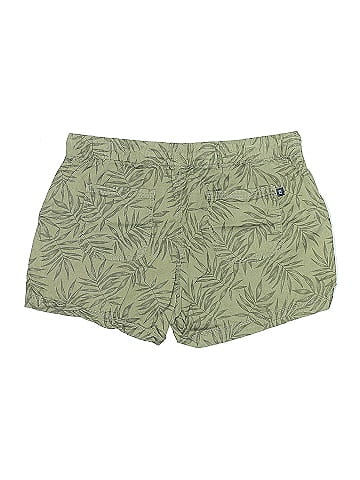 Gap Shorts (view 2)